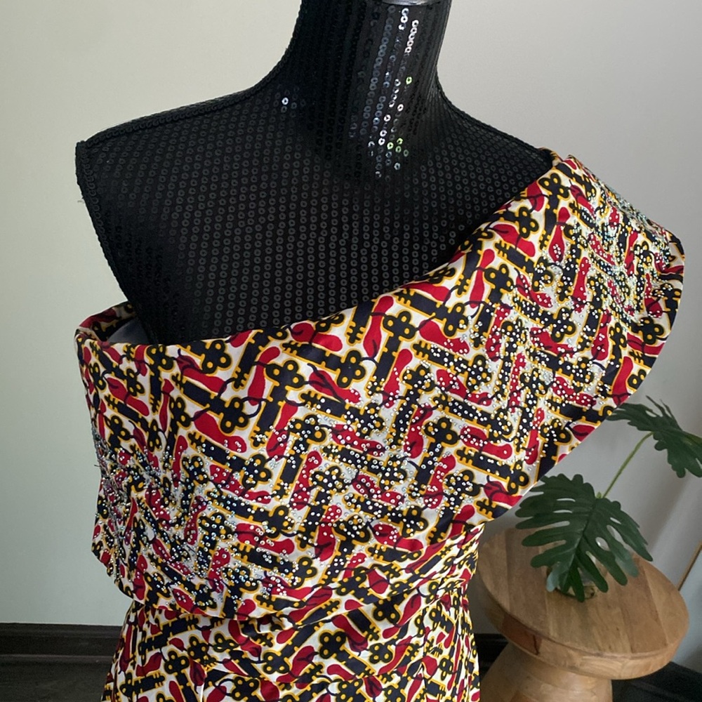 One Shoulder Dress - Picture 5 of 17